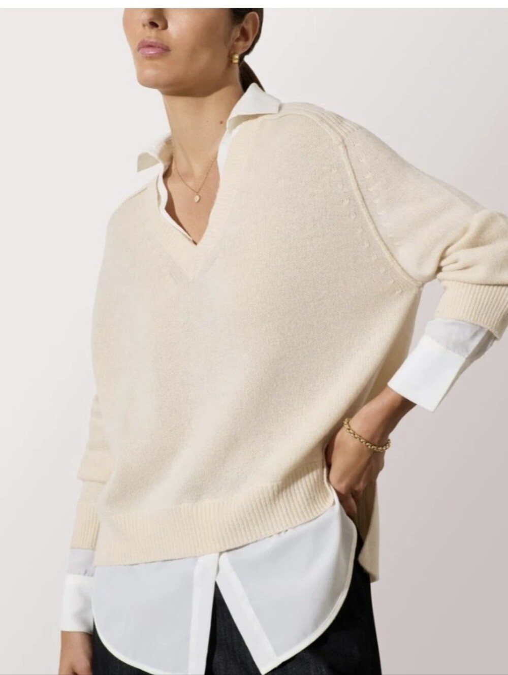 Brochu Walker Cream Beige V-Neck Pullover with Shirt Hem